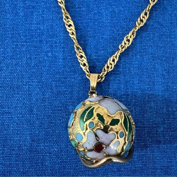Vintage Cloisonne Gold Plated Caged Floral Design Necklace - Picture 6 of 13